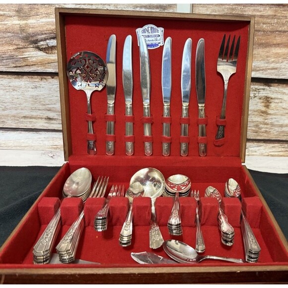 Wm A Rogers A1 Plus Oneida Ltd 1938 ROSALIE PATTERN 51 Silver Plate Flatware + - Picture 1 of 16